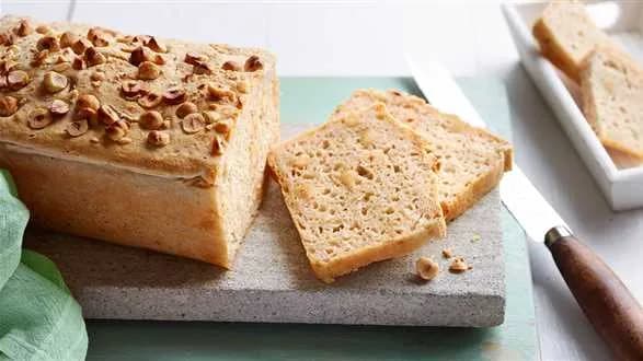 Chleb z orzechów laskowych
