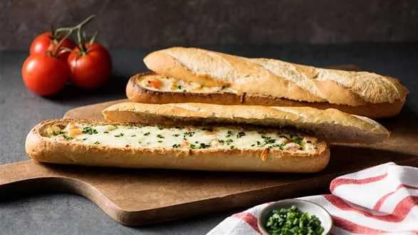 Jajko zapiekane w bagietce