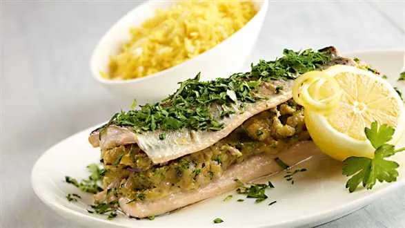Kieszonka z pstrąga faszerowana serem ricotta z pachnącym ryżem