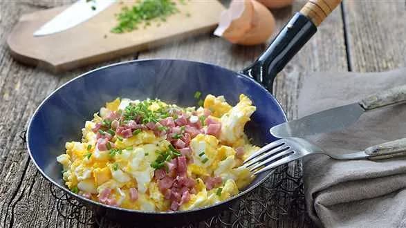 Klasyczna jajecznica