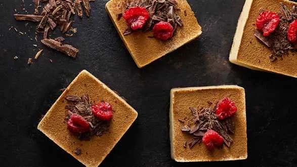 Deser gruszkowo-cynamonowy z maślanką