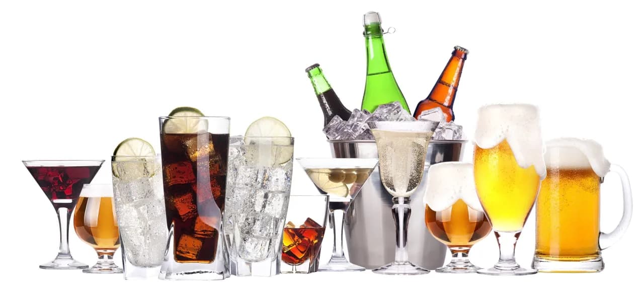 Poznaj kaloryczność wszystkich alkoholi: od piwa po mocne trunki Poznaj kaloryczność wszystkich alkoholi: od piwa po mocne trunki