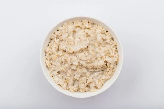 Ile kcal ma owsianka na wodzie? Poznaj wartość odżywczą Ile kcal ma owsianka na wodzie? Poznaj wartość odżywczą