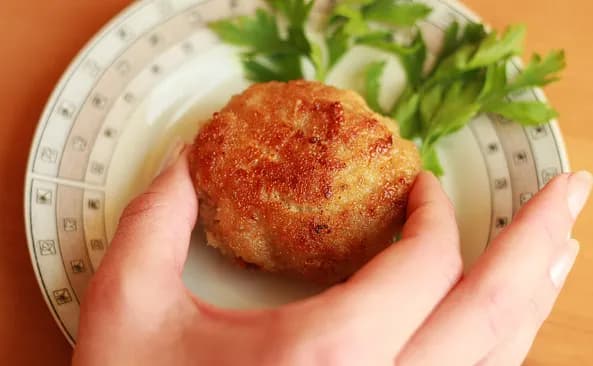 Ile kalorii ma kotlet mielony z indyka? Zaskakujące wartości odżywcze Ile kalorii ma kotlet mielony z indyka? Zaskakujące wartości odżywcze