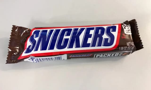 Ile kcal ma Snickers? Wartość energetyczna popularnego batona Ile kcal ma Snickers? Wartość energetyczna popularnego batona