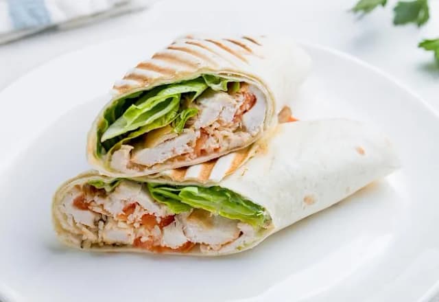 McWrapy w McDonald's - ile kcal mają wszystkie dostępne rodzaje wrapa McWrapy w McDonald's - ile kcal mają wszystkie dostępne rodzaje wrapa